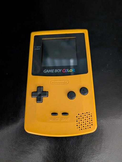 Buy & Sell Woodsetton Dudley - Photos for Nintendo Gameboy colour in yellow