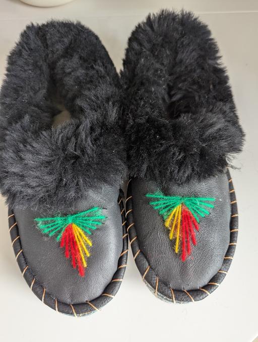 Buy & Sell King`s Cross Central London - Photos for Handmade Natural Sheepskin Slippers Size 39