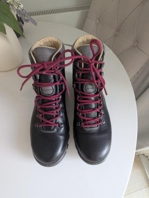 Buy & Sell King`s Cross Central London - Photos for Ladies Ecco Leather Hiking Boots size 4