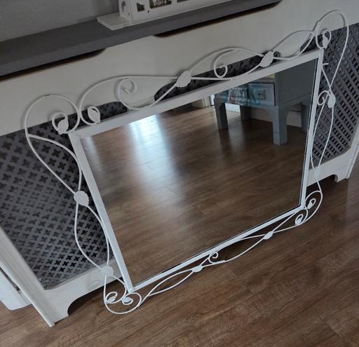 Buy & Sell Westgate-on-Sea Thanet - Photos for LARGE METAL MIRROR