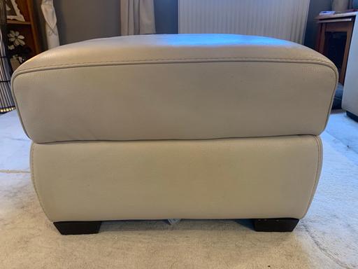 Buy & Sell Hildenborough Tonbridge and Malling - Photos for Footstool with storage