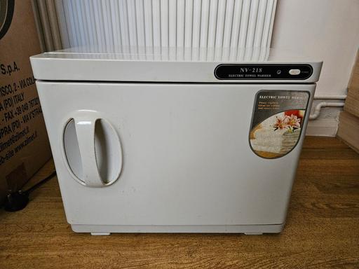 Buy & Sell Ravenscourt Park Station Hammersmith and Fulham - Photos for ELECTRIC TOWEL WARMER