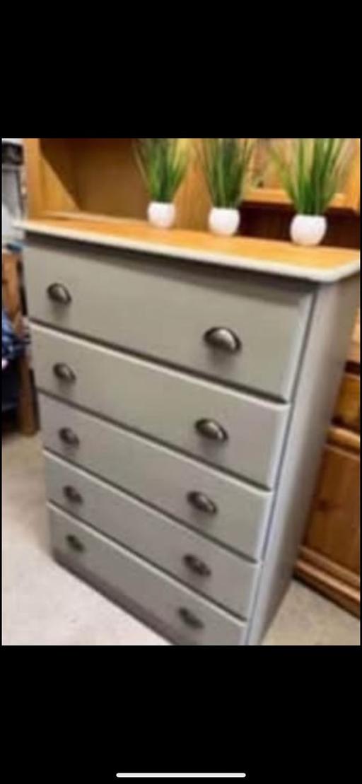 Buy & Sell Hoobrook Wyre Forest - Photos for Pine chest of drawers