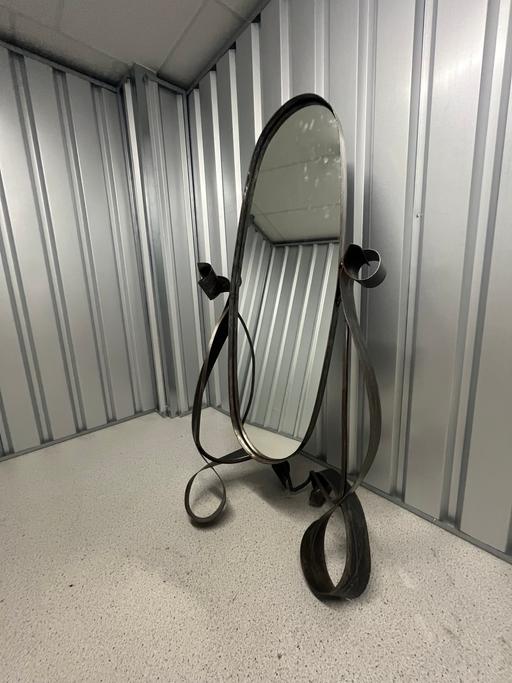 Buy & Sell Canning Town East London - Photos for Designer hand made mirror (metal colour)