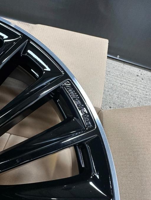Vehicles Coventry City Centre Coventry - Photos for Mercedes alloy wheel x4