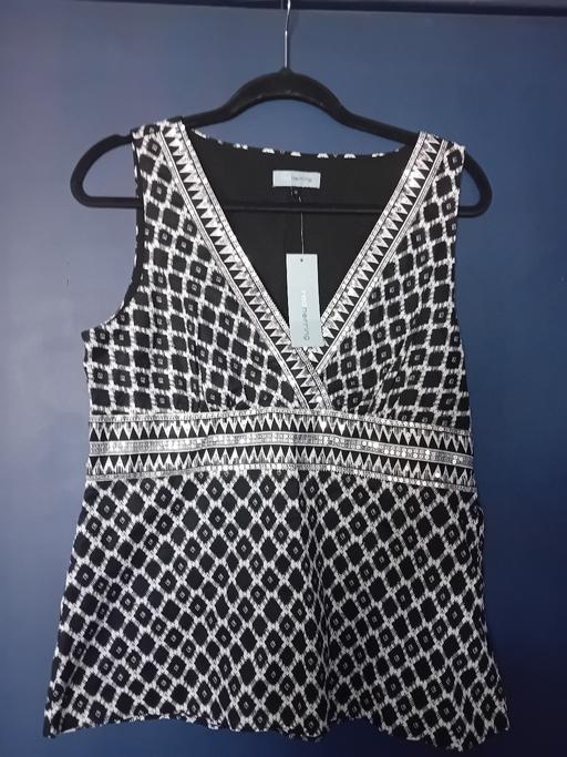 Buy & Sell Parkgate Rotherham - Photos for nwt red Herring Sleeveless Top size 14