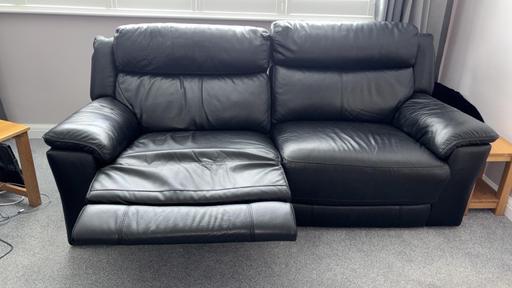 Buy & Sell Stevenage Hertfordshire - Photos for Black leather recliner sofa x2
