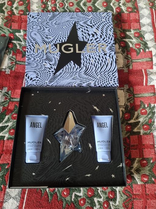Buy & Sell Grangemouth Falkirk - Photos for perfume