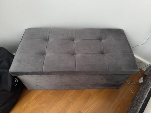 Buy & Sell Brentford Hounslow - Photos for Set of two velvet Ottoman storage boxes
