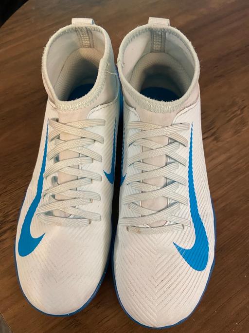 Buy & Sell Mynydd Isa Flintshire - Wales - Photos for Childrens Nike football boots
