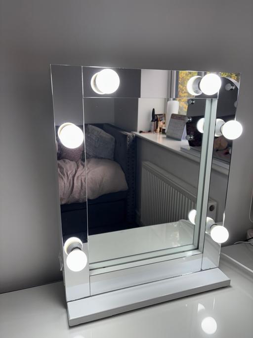 Buy & Sell Hurst Green Dudley - Photos for Hollywood Mirror