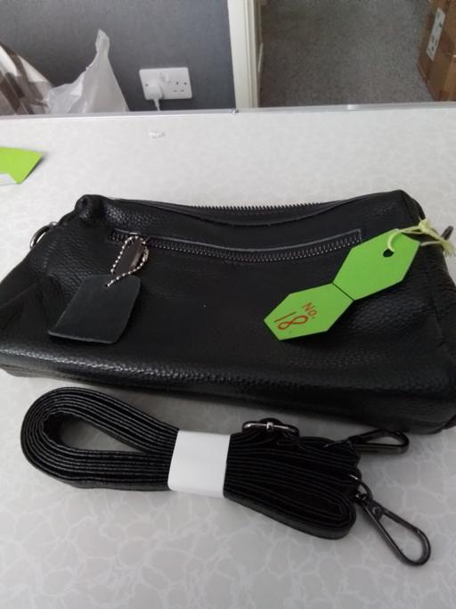 Buy & Sell Quarry Bank Dudley - Photos for small shoulder bag (ref. 18)