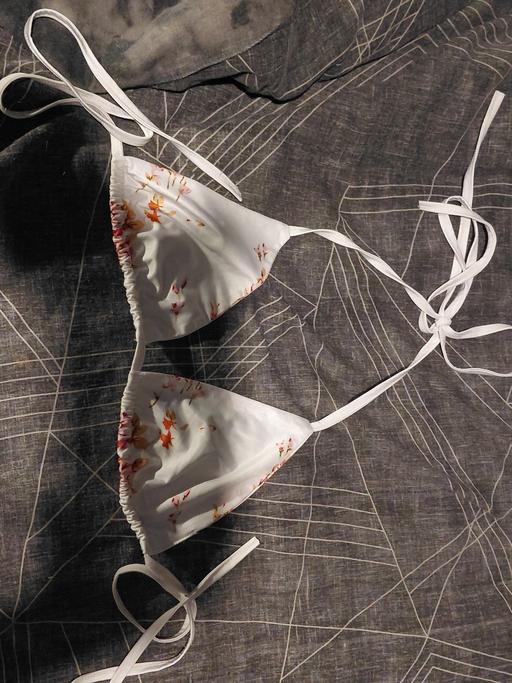 Buy & Sell Sutton Leach Saint Saint Helens - Photos for bikini top