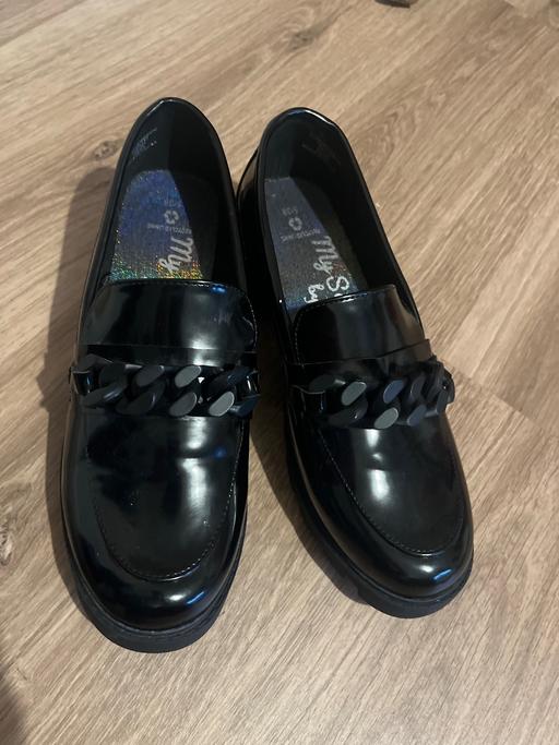 Buy & Sell Cadeby Doncaster - Photos for NEW black footwear size 5 ladies (38)