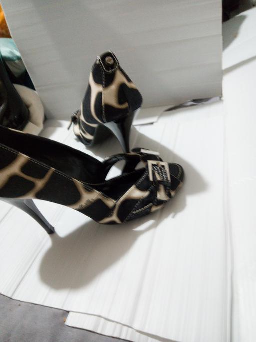 Buy & Sell Romford Havering - Photos for Karen Millan Shoes size 3/4
