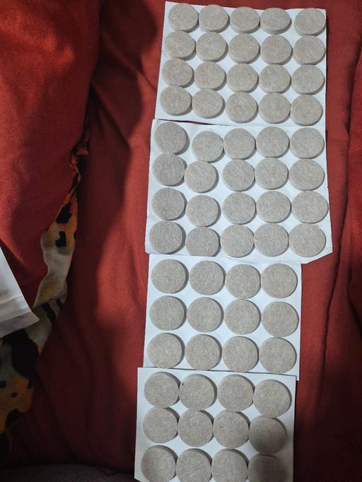 Buy & Sell Birchills Walsall - Photos for 64 Amazon Round Felt furniture pads