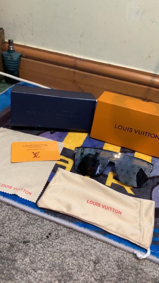 Buy & Sell Tarring Worthing - Photos for Louis Vuitton sunglasses