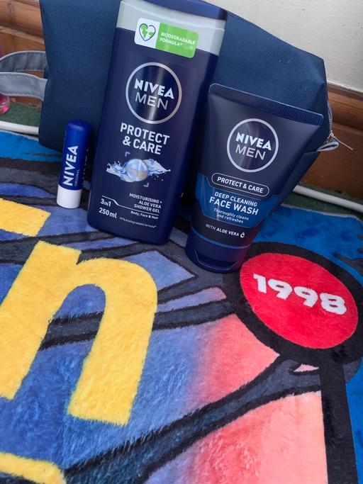 Buy & Sell Tarring Worthing - Photos for Nivea men’s body wash kit