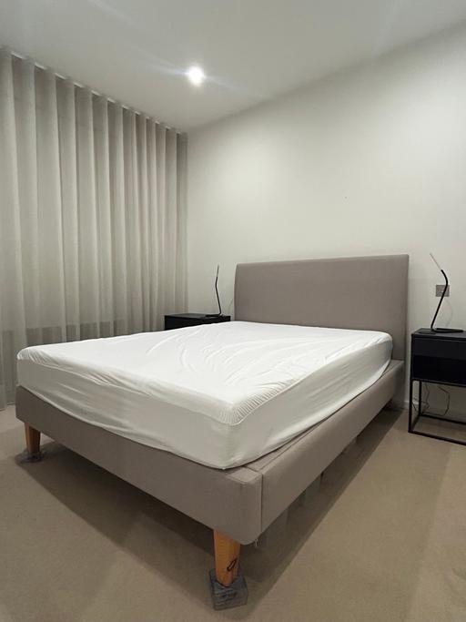 Buy & Sell Pentonville North London - Photos for Warren Evans King bed