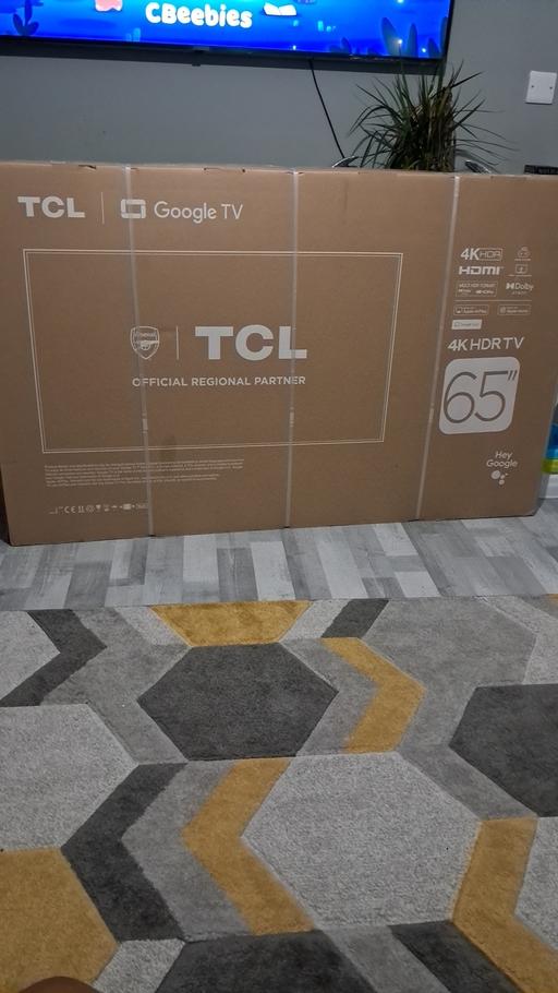 Buy & Sell Bermondsey South East London - Photos for Brand New TCL 65inch 4k Smart TV