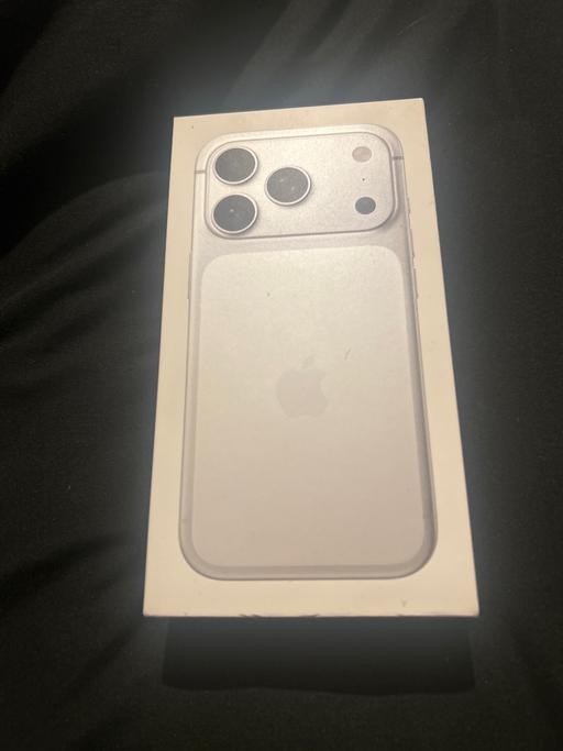 Buy & Sell Chingford East London - Photos for iPhone 17 Pro 1TB