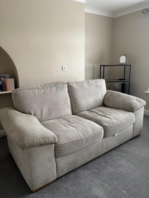 Buy & Sell Bobbing Swale - Photos for 2 seater sofa