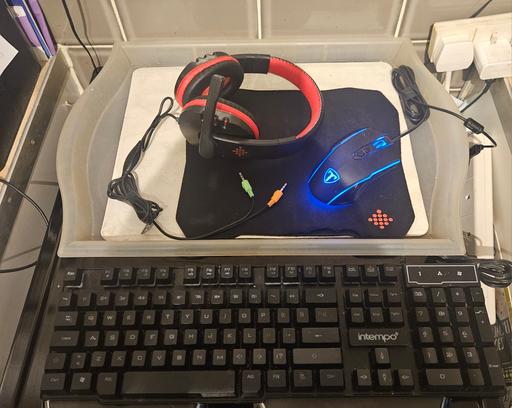 Buy & Sell Callands Warrington - Photos for gaming 4 piece set