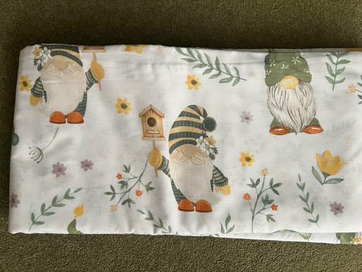 Buy & Sell Weoley Castle Birmingham - Photos for Spring Gnomes King size Duvet set