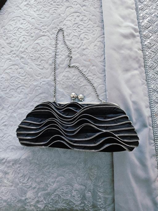 Buy & Sell Newton Doncaster - Photos for unusual bag.