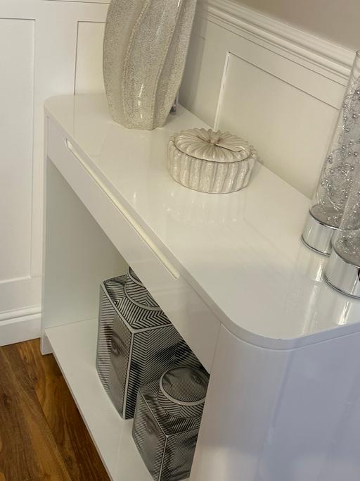 Buy & Sell Claygate Elmbridge - Photos for Console table,curved,white gloss vgc
