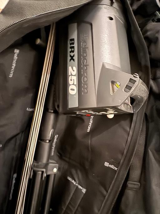 Buy & Sell Sands End South West London - Photos for Elinchrom BRX 250 Light Kit