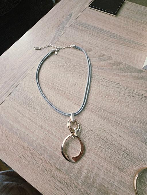 Buy & Sell Newton Doncaster - Photos for M&S necklace.. like new.