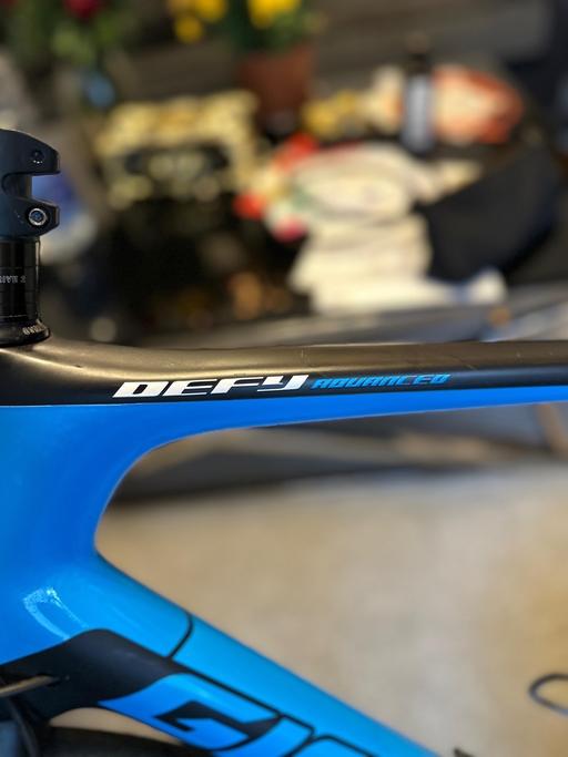 Buy & Sell Richmond Richmond upon Thames - Photos for Giant Defy advanced disk road bike-