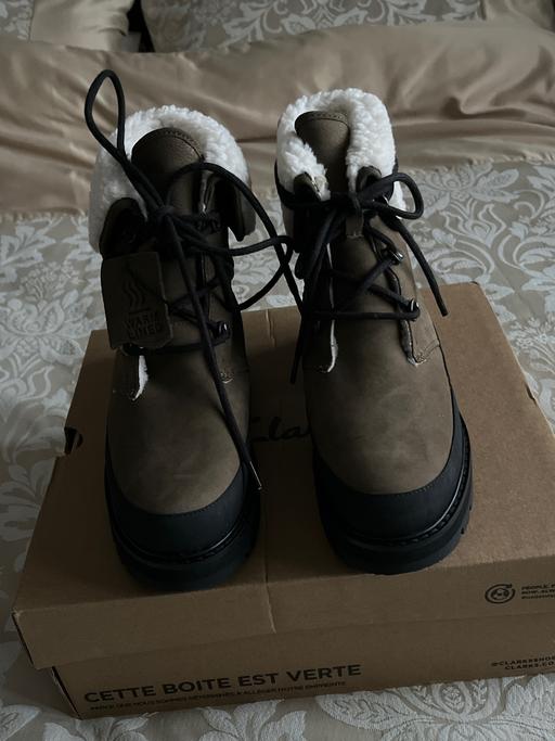 Buy & Sell New Sharlston Wakefield - Photos for Brand new clark’s boots