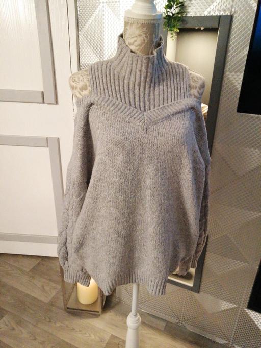 Buy & Sell Wednesfield Wolverhampton - Photos for ladies Jumper size *L*