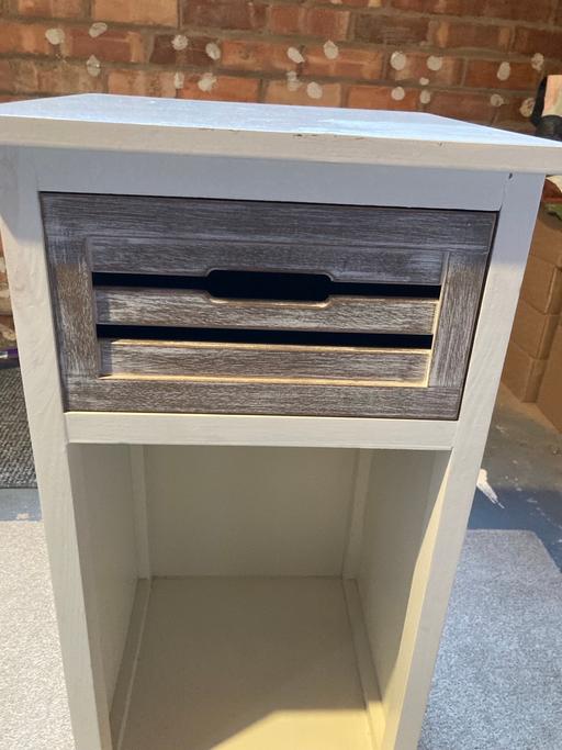 Buy & Sell Upton Cheshire West and Chester - Photos for Lovely telephone table
