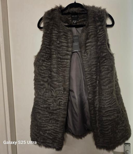 Buy & Sell Mitcham Merton - Photos for Fur waistcoat