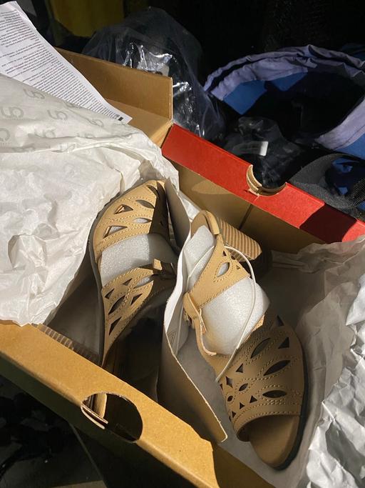 Buy & Sell Northenden Manchester - Photos for Ladies sandal heels
