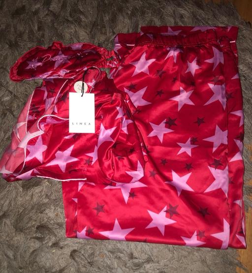 Buy & Sell Stow Heath Wolverhampton - Photos for Brand new satin pyjamas
