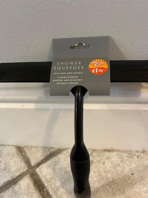 Buy & Sell Broadgreen Knowsley - Photos for Glass squeegee. Mirrors/showers/windiws?