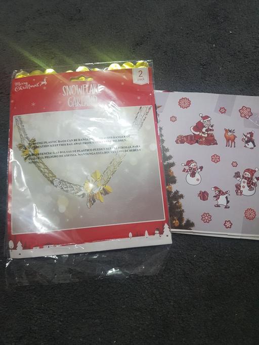 Classes Longley Sheffield - Photos for 2 Christmas garlands