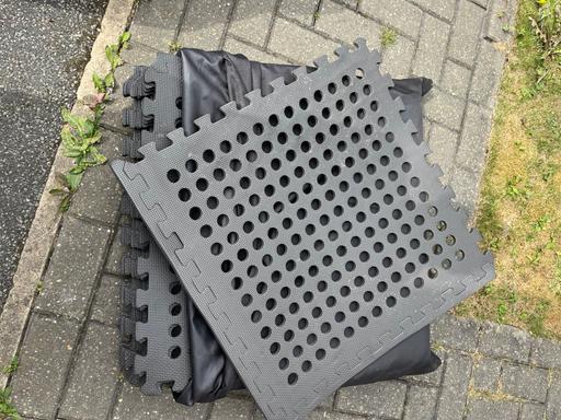 Buy & Sell North Elmsall Wakefield - Photos for Foam floor tiles x 12