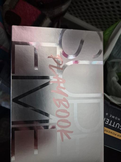 Buy & Sell Hayley Green Dudley - Photos for Avon Mark Make Up Palette New