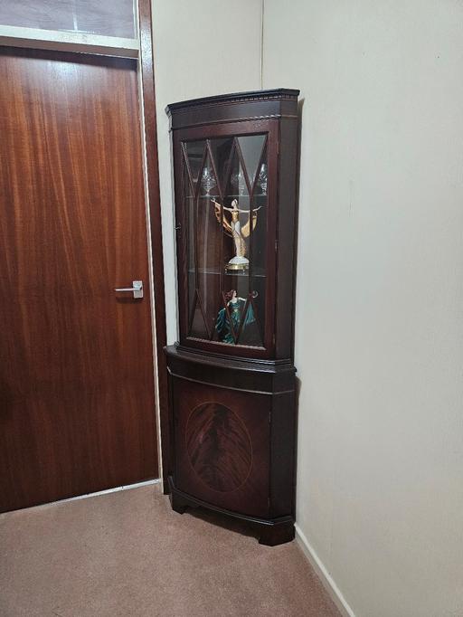 Buy & Sell Lea Castle Wyre Forest - Photos for Dark wood corner unit