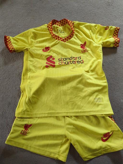 Buy & Sell Blue Bell Hill Tonbridge and Malling - Photos for childs Liverpool Kit.