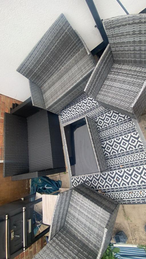 Buy & Sell White Hart Lane Station North London - Photos for garden furniture