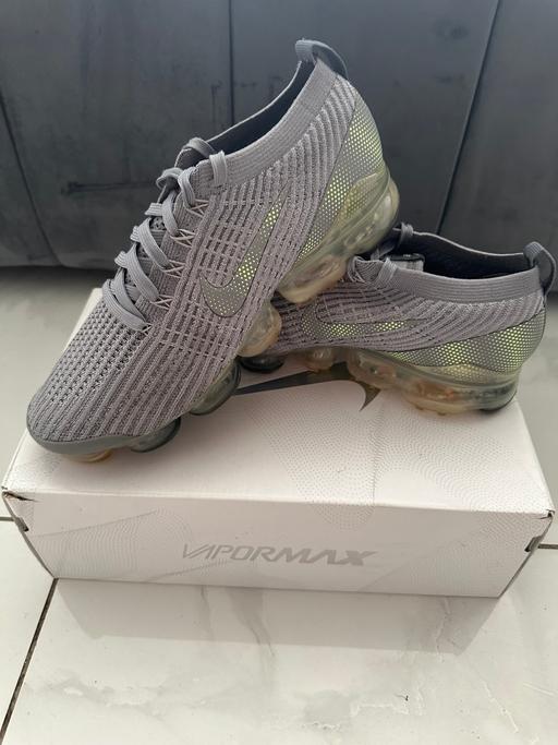 Buy & Sell Walton Liverpool - Photos for Nike vapourmax flyknit