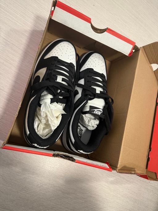 Buy & Sell Haringey North London - Photos for Nike dunks low Black-white