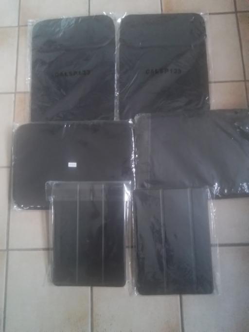 Buy & Sell Streetly Walsall - Photos for 4 BRAND NEW TABLET CARRIERS 2 IPAD CASES