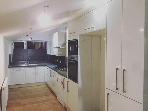 Buy & Sell Deansgate Manchester - Photos for White Gloss Brand New Fitted Kitchen Cabinets
